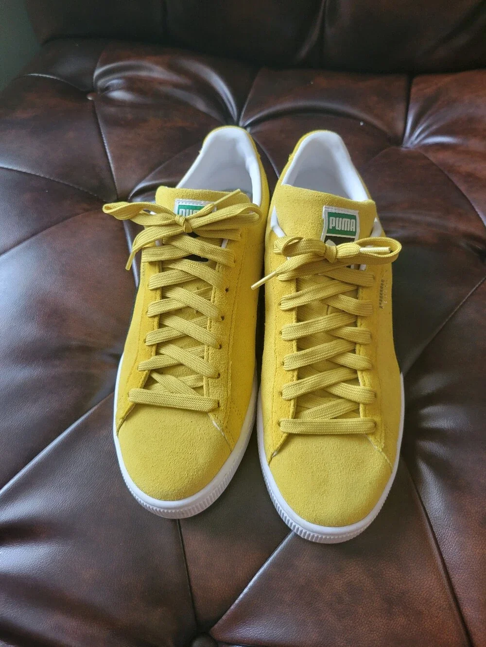 Puma Mens Suede Classic Sneaker — Yellow